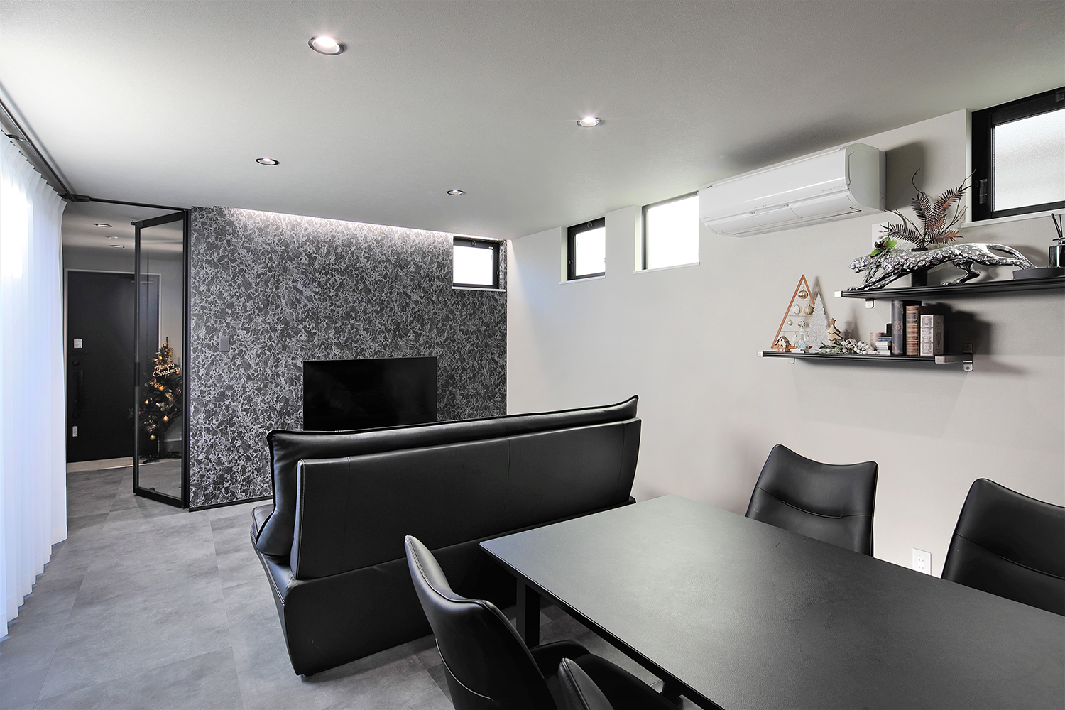 ウッドデッキのあるキュービックハウス(安城市新築注文住宅)