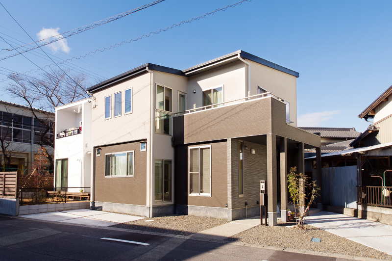 豊田市の借景を取り込む家