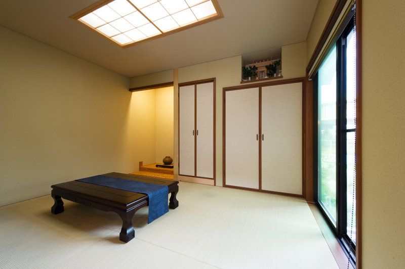 和をしつらえた家